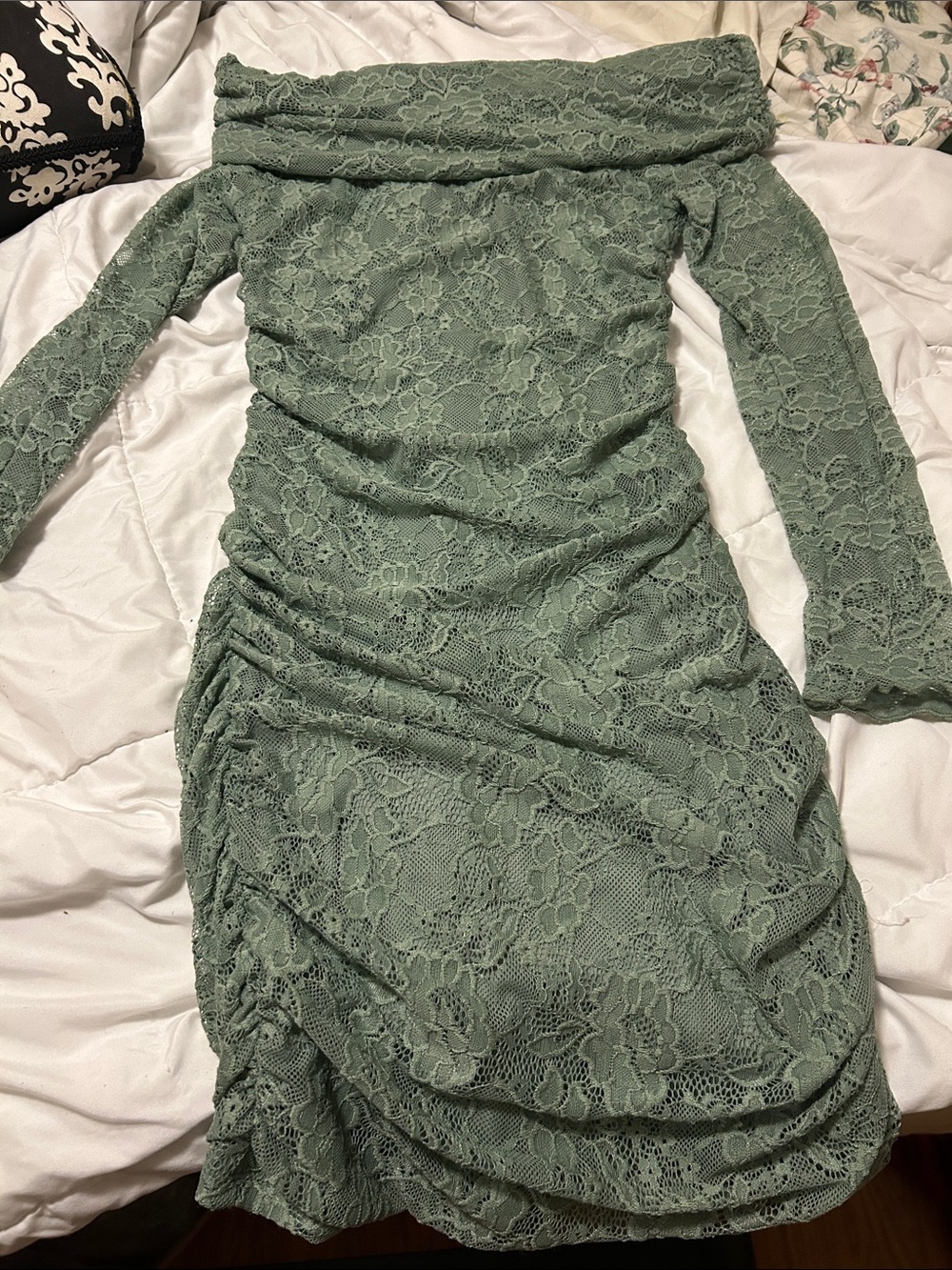 Lily Rose Sage Green Lace Long-Sleeve Bodycon Dress